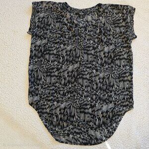 Simply Vera Wang Black & White Abstract Print Sleeveless Blouse M 100% Polyester